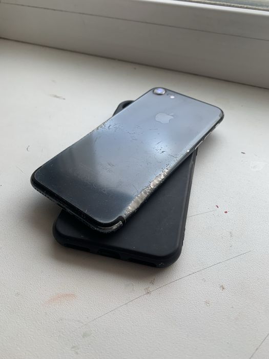 Айфон 7 (32) black