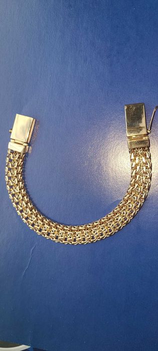 Продам срочно золотые браслеты