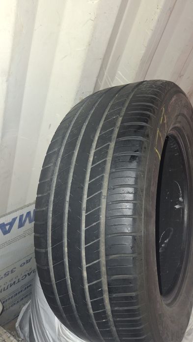 Продам шины б/у 260×60×18