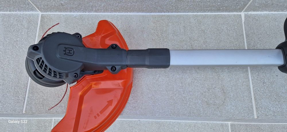 Husqvarna motocoasă pe acumulator