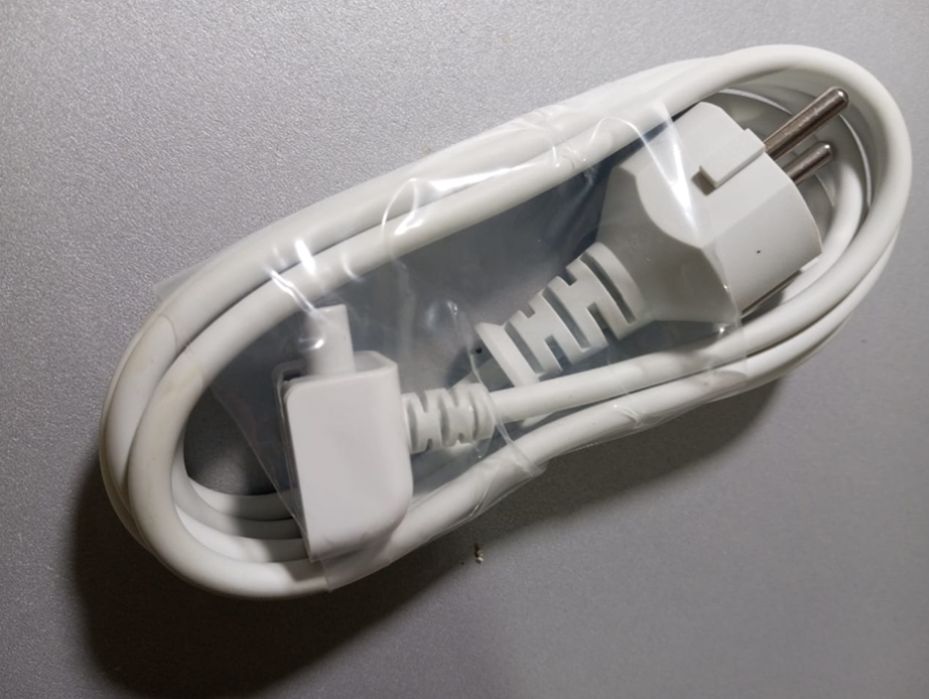 зарядка для MacBook - блок питания на макбук