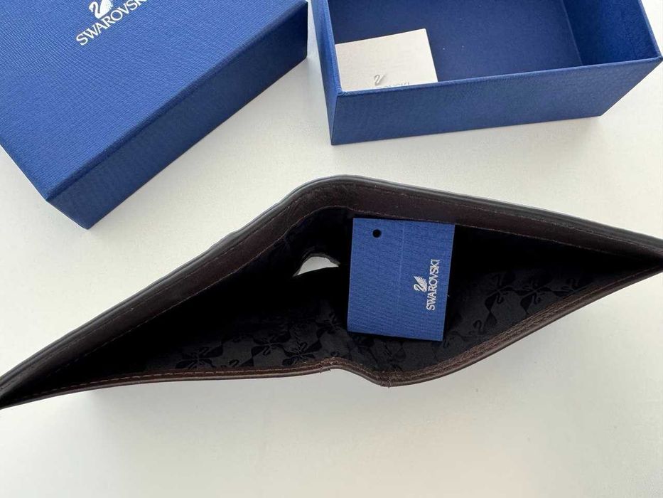 Портфейл Swarovski от естествена кожа