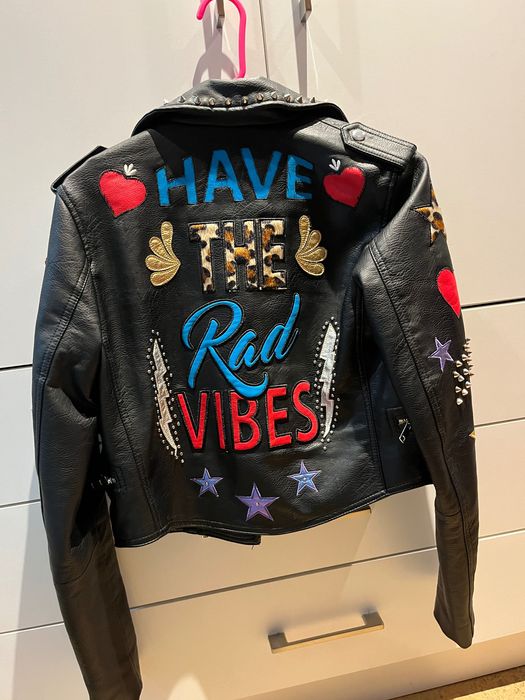 Bershka кожено яке