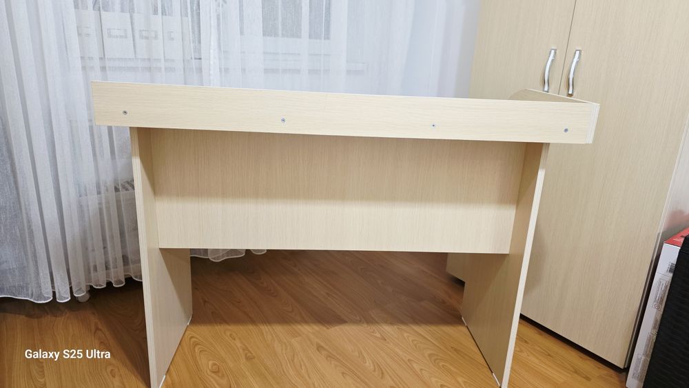Birou din PAL – stare foarte buna