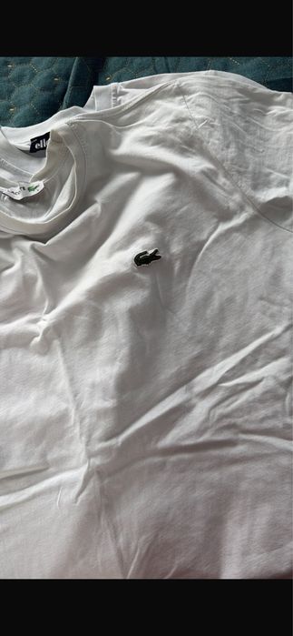 Tricou Lacoste .