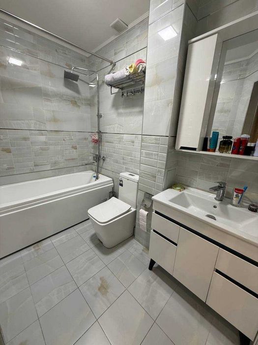 ПРОДАЕТСЯ 3/5/16 90м2 на: Улица Заводская.