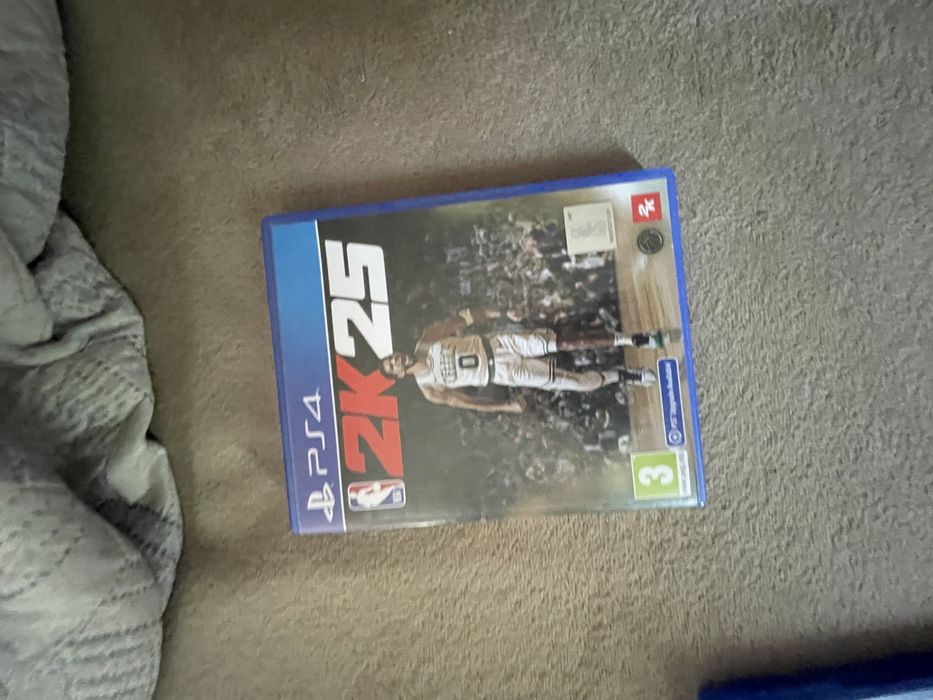 Продавам игри за playstation4