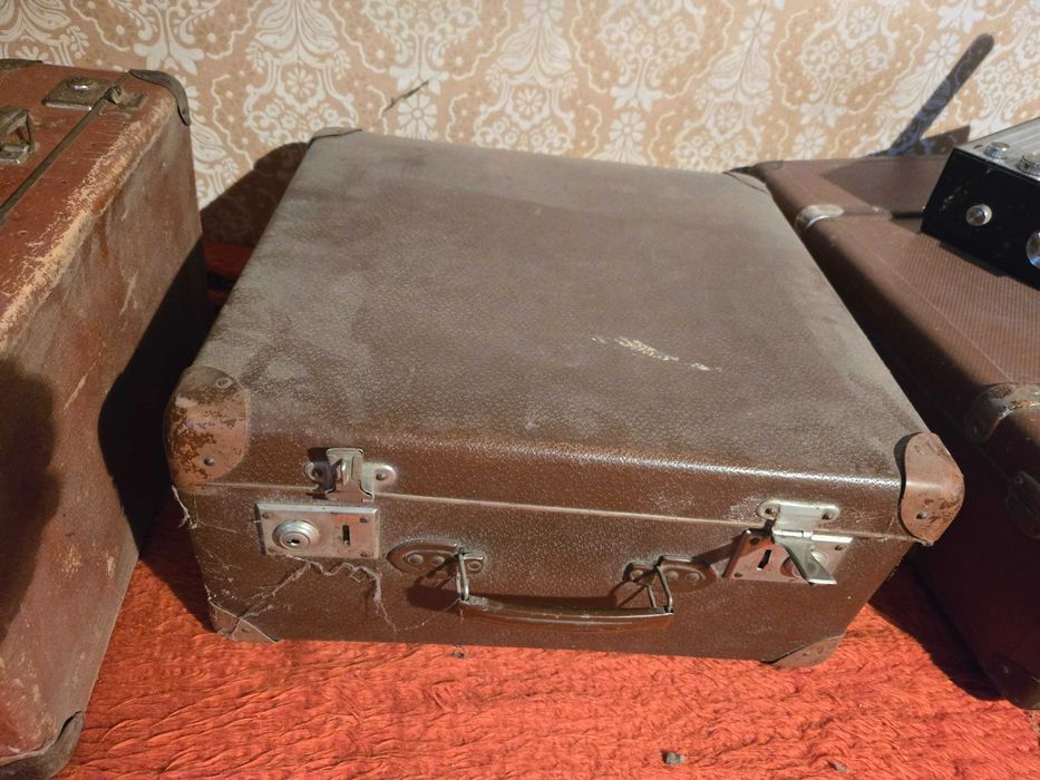 Ретро куфари в много добро състояние