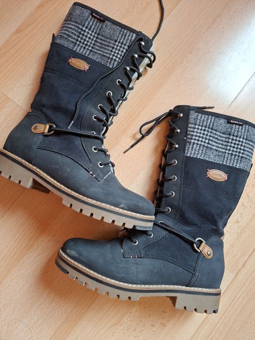 Чисто Нови Ботуши