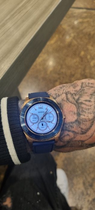 Ceas guess smartwatch