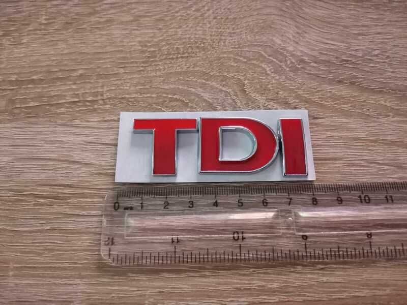 червена емблема TDI за Volkswagen