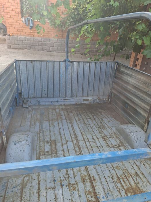 Продаётся два автоприцепа с техпаспортом