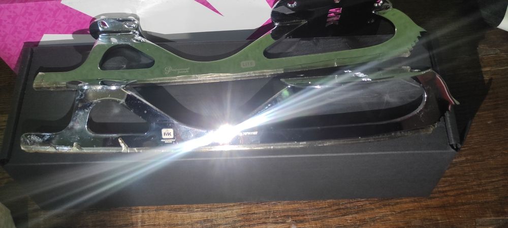 Продам лезвия для фигурного катания