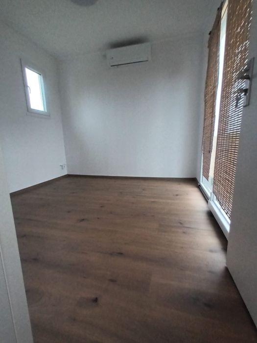 Casa container in Saldabagiu de Munte