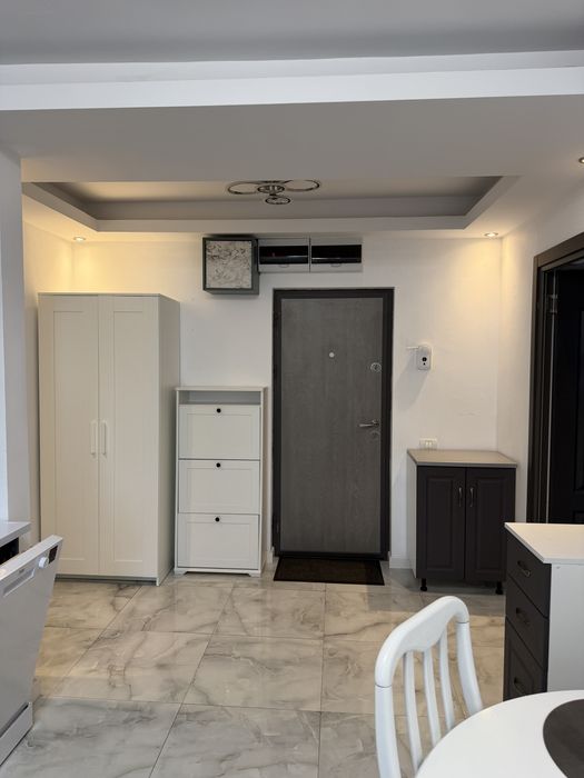 De inchiriat apartament 3 camere Parcul Tineretului