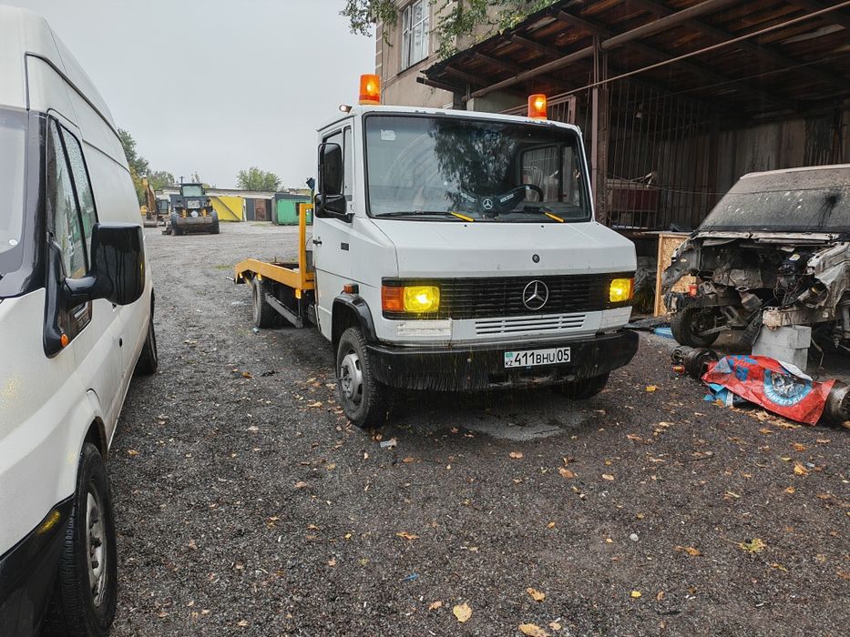 Продам Мерседес 711D