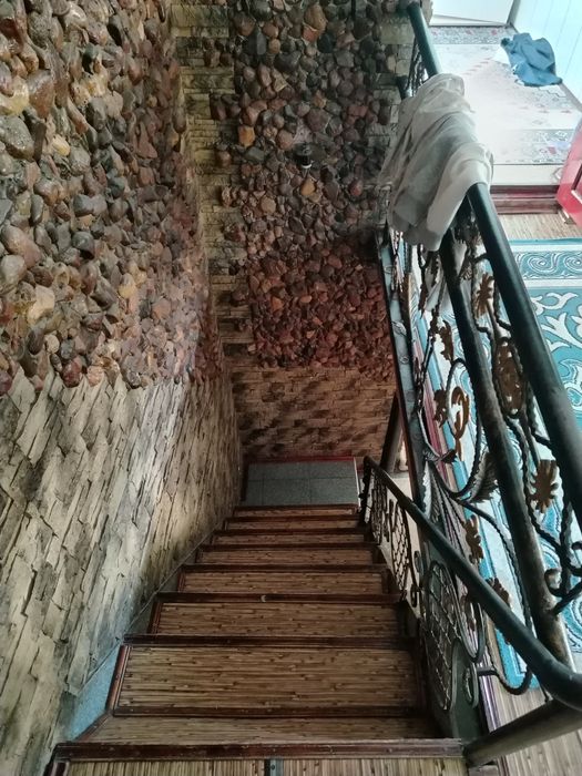 Дом 4 комнатный частный