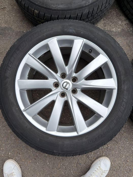 Оригинални джанти с ГУМИ 5*108 за Volvo XC90