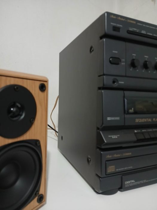 Сет усилвател Fisher TAD-M90