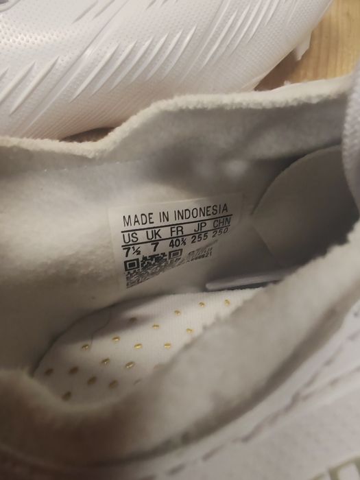 Ghete fotbal Adidas Predator