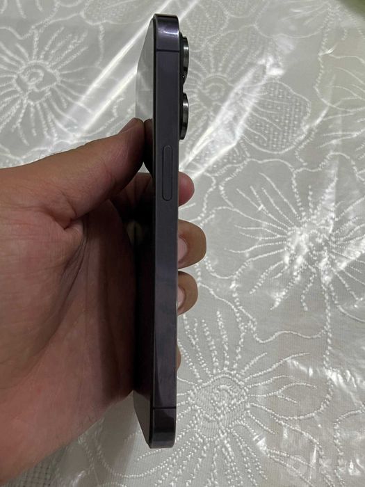 iPhone 14 pro purple