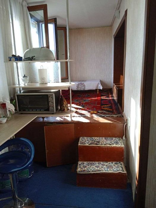 Продаётся 5-комнатная квартира, метро Тинчлик