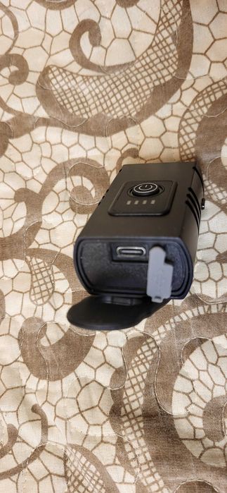 Far Bicicleta LED Trotineta 1000 lumeni, 6 Functii Lumina ca nou usb C