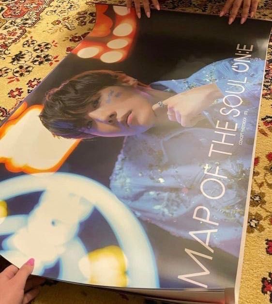 BTS Mots:one официални плакати