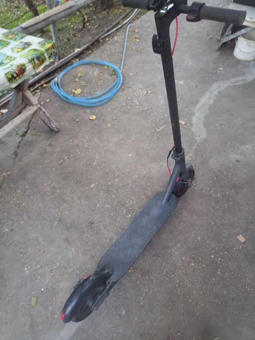 Vând trotineta Xiaomi perfect funcțională