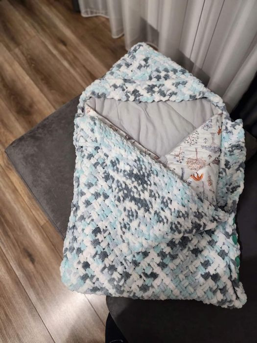 Ръчно изработено бебешко чувалче