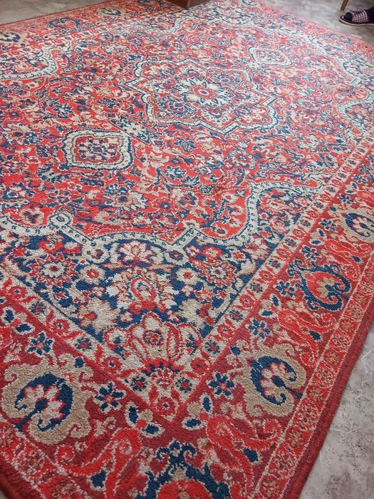 Продам натуральный ковер