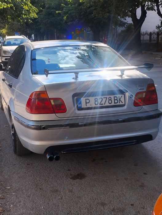 Продавам БМВ е46
