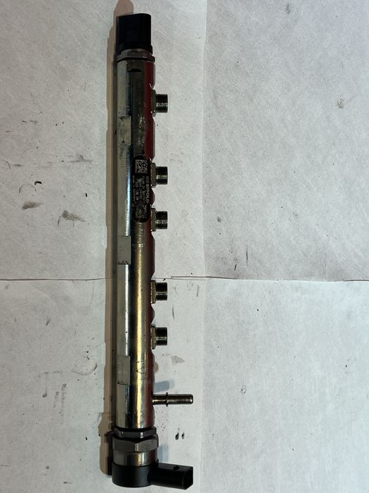 Rampa injectoare Bmw e90 seria 5/3 2.0D N47