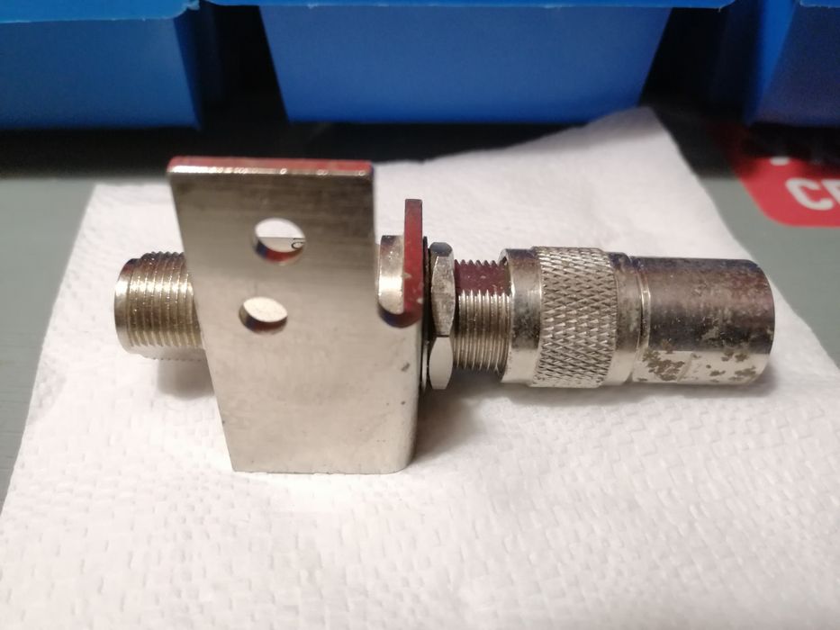 Коаксиальный грозо-разрядник