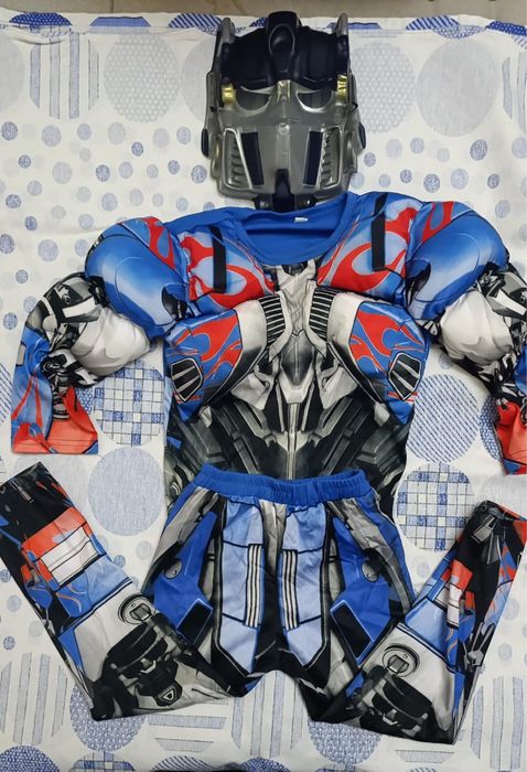 Новогодни костюм