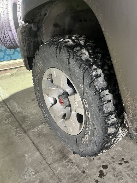 Продам шины Comforser 11.00