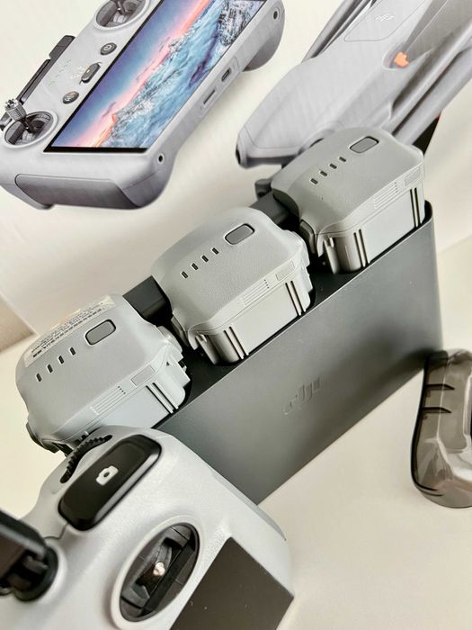 DJI AIR 3 Fly More Combo (RC 2) серый