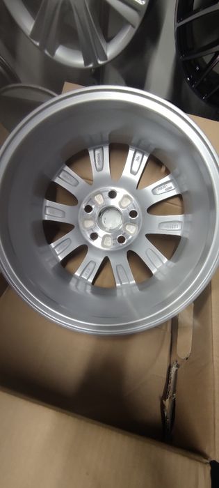 НОВИ. Оригинални джанти за Тойота 16 5 114.3