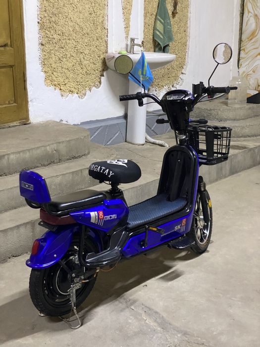 Продам Электро скутер почти новый