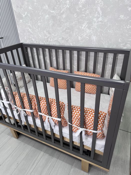 Продается кроватка