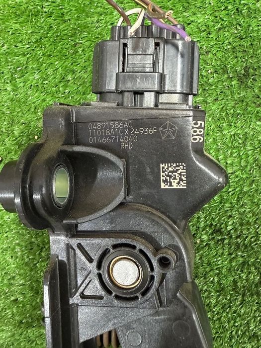 PEDALA ACCELERATIE ELECTRICA  JEEP COMPASS 2.1 DIESEL 2011 2007-2017 / LAND ROVER DISCOVERY 3 2.7 DIESEL 2007 2005-2009 COD OEM SLC00061 04891586AC