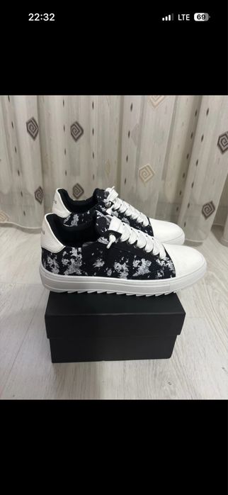 Numeriś Pigment Adidași