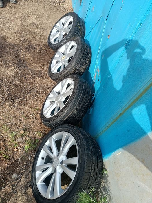 Продам диски с резиной