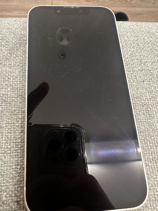 Iphone 13 mini 128GB + оригинално зарядно