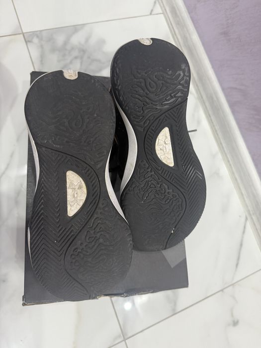 Кожени крцове Under Armour