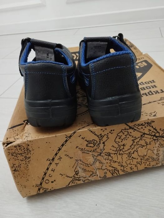 строительные сандали