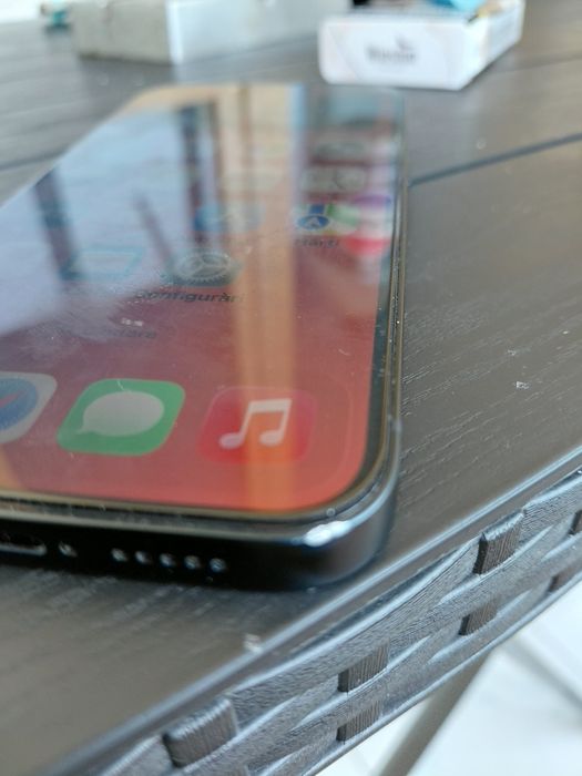 Vand i phone 13  cu 88% baterie