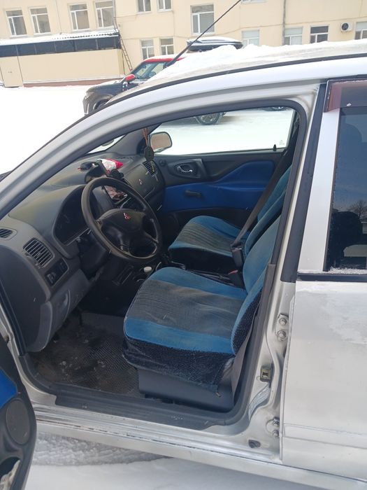 Митсубиси спэйс стар 1,8 бензин