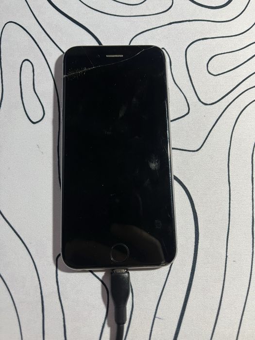 Продам 6 айфон 32 гб