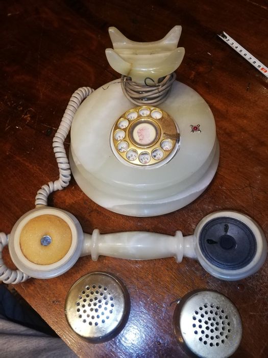 Telefon vintage si Ceas din piatra verde jad